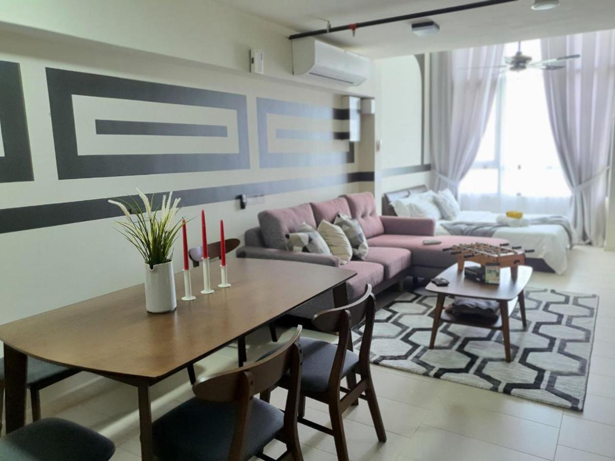 The Perfect Getaway @ Tamarind Suites, Netflix 300Mbps Cyberjaya Exterior photo